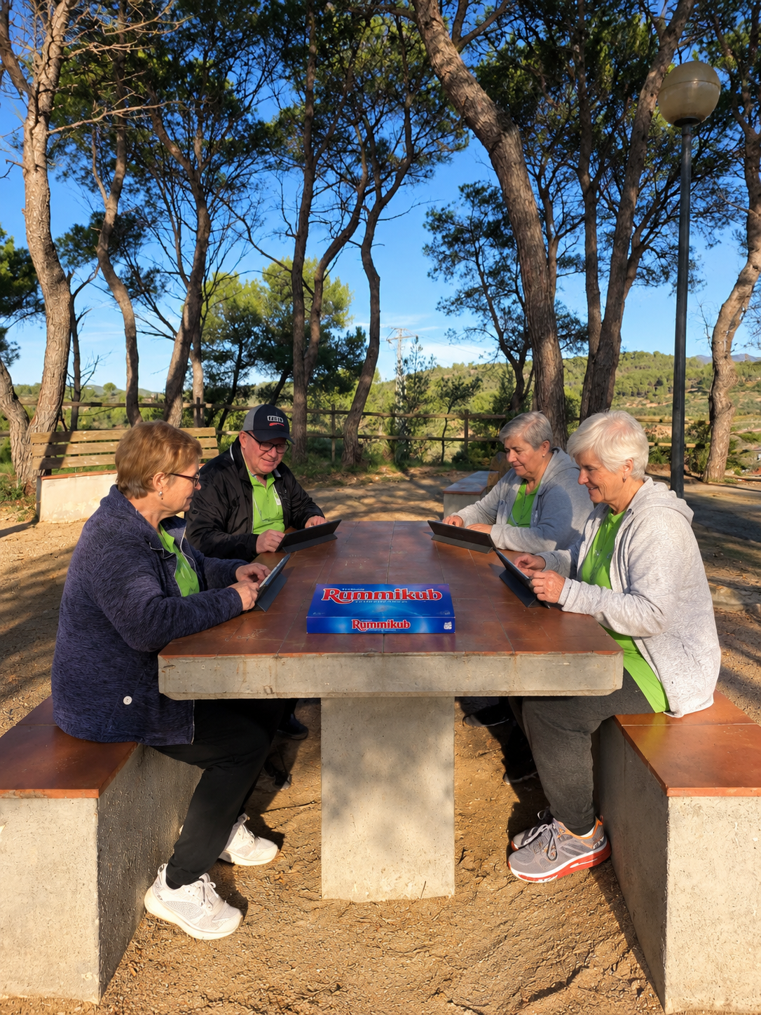 El paseo de hoy lunes y unas partida de rummikub — foto 1 de 2